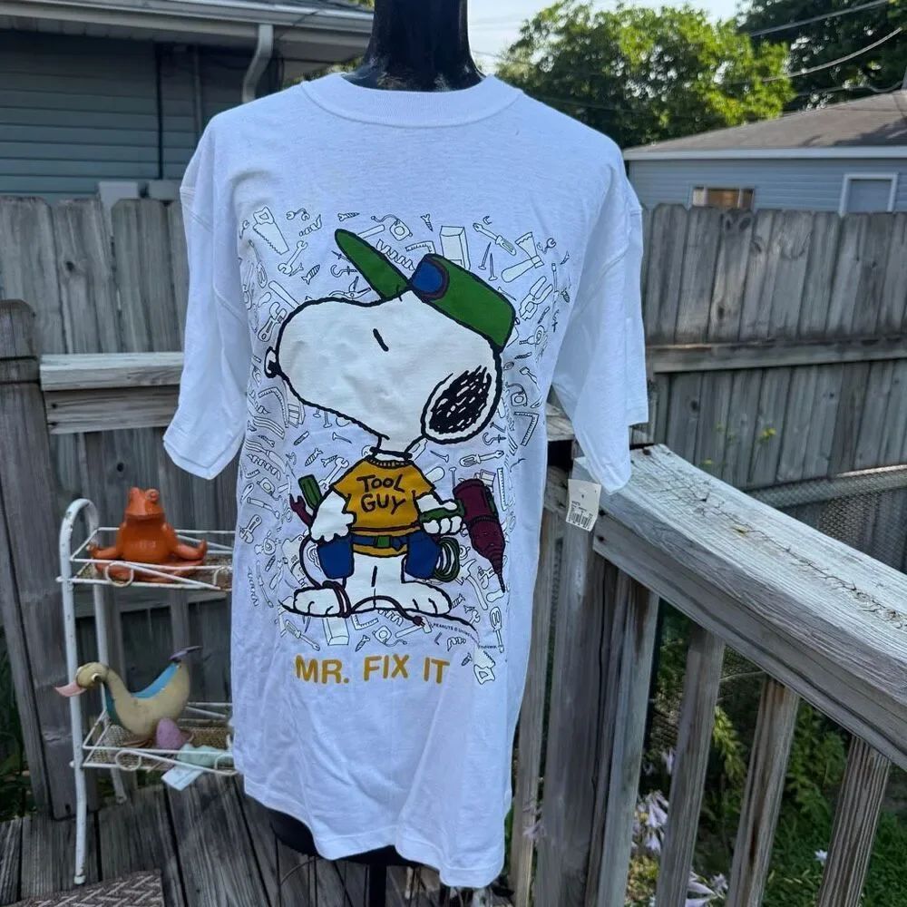 Vintage 1990s Peanuts Snoopy Mr. Fix It Tool Guy T-Shirt NWT Men’s Medium